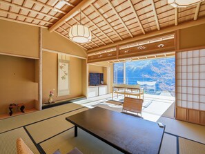 Traditional-Zimmer, Raucher (Special Room, Onsen, Japanese Style) | Ausblick vom Zimmer