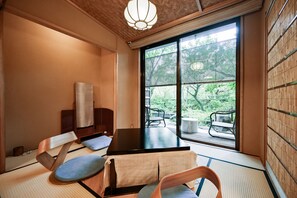View from room - Fukiya Ryokan (Yugawara)