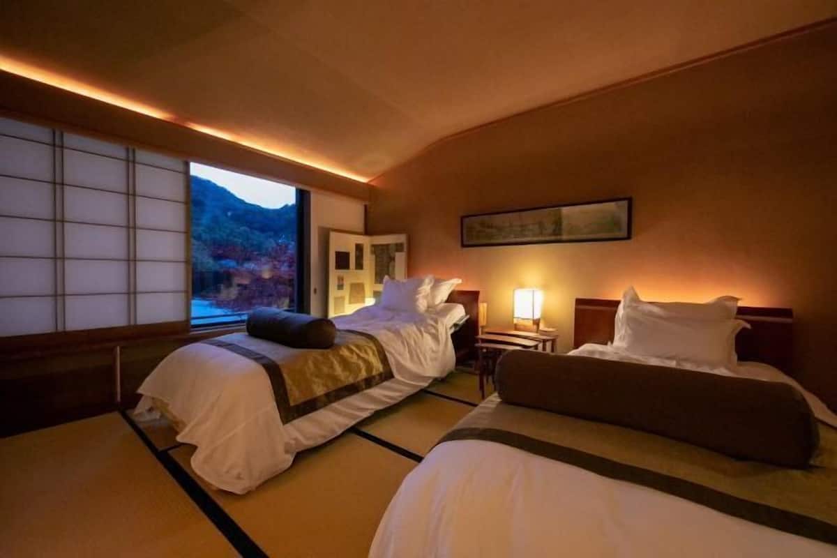 1 bedroom, in-room safe, individually decorated, individually furnished