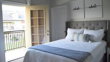 1 bedroom, desk, iron/ironing board, free WiFi