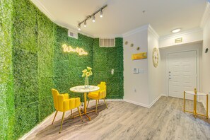 Interior - Modern Luxury apt, med center, mins from downtown (Houston)