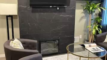 TV connectée, cheminée