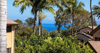 Newly Renovated Lanai! Gorgeous Fully Stocked 2 Bd/2Ba on Golf Course!