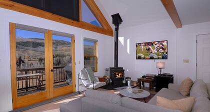 River View-Adorable 3BD/2BA townhouse in CB South