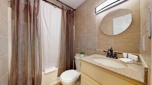 Unclassified image, 4 of 16, button - Moonraker 34 by Gold Star Vacation Rentals (Gulf Shores)