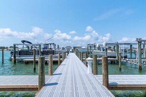 Lake - Portside 303 by Gold Star Vacation Rentals (Orange Beach)