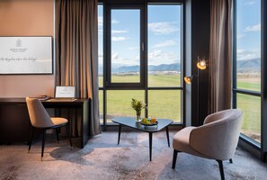 Deluxe Twin (No Balcony) | 防过敏的被褥、迷你吧、客房内保险箱、办公桌