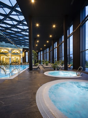 3 indoor pools, 3 outdoor pools