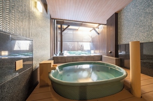公共浴室