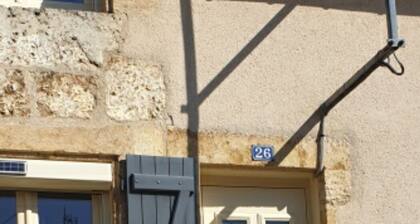 Chez Émile Logement Entier, 2 Chambres, Jardin Privé