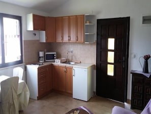 Apartment (Bungalow) | Eigene Küche | Kühlschrank