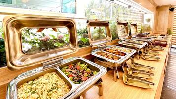 รวมอาหารเช้าแบบบุฟเฟ่ต์ ทุกวัน