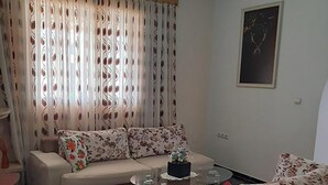 مكواة/لوح كي وملاءات أسرّة
