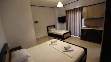 Triple Room, Balcony