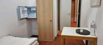 LaOla Living - Hostel