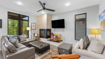 Condo (2 Bedrooms) | Vista frontal de la propiedad