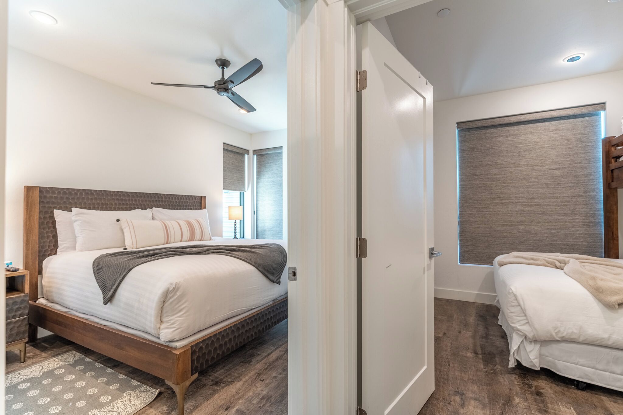 Condo (2 Bedrooms) | Property amenity