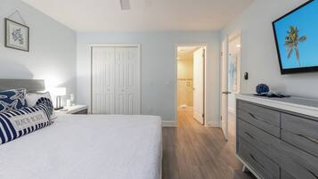 2 habitaciones, tabla de planchar con plancha, cuna de viaje y wifi