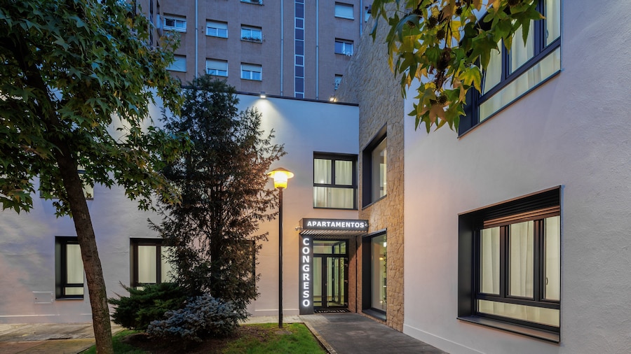 APARTAMENTOS CONGRESO PARKING GRATUITO