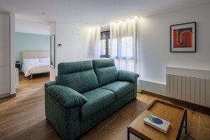 Family Apartment | Living area - APARTAMENTOS CONGRESO PARKING GRATUITO (Logroño)