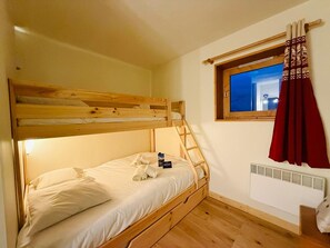 2 soveværelser, gratis Wi-Fi, sengetøj