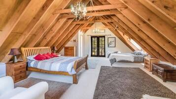 4 Schlafzimmer, Bügeleisen/Bügelbrett, kostenloses WLAN, Bettwäsche