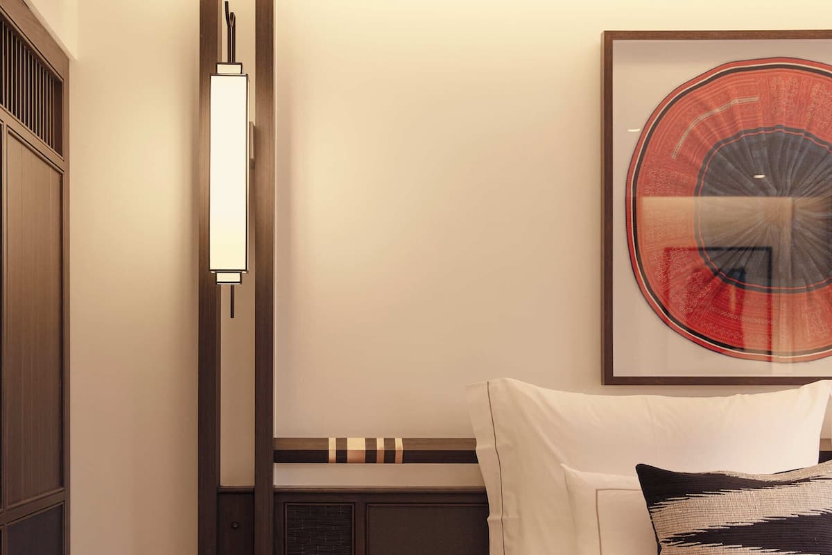 Egyptian cotton sheets, premium bedding, in-room safe