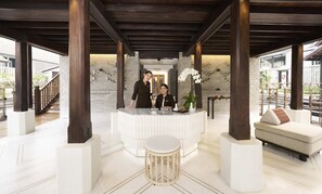 Couples treatment room(s), body treatments, aromatherapy