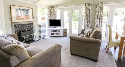 Orchard Lodge