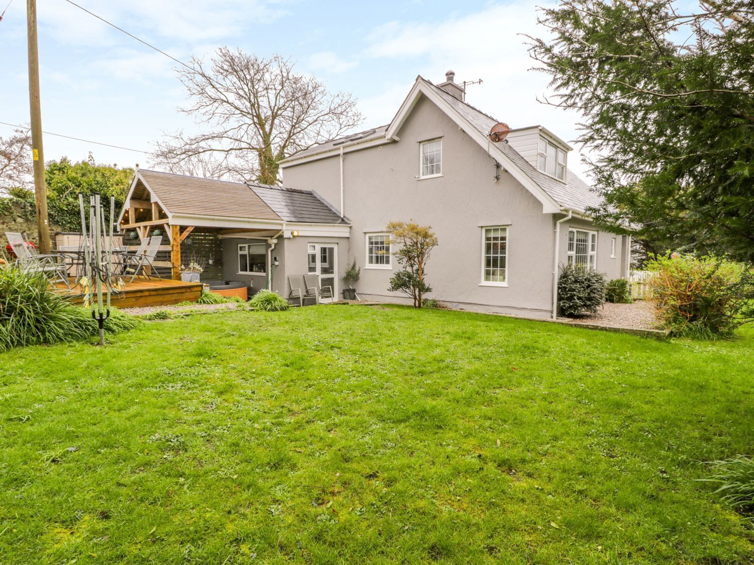 บริเวณภายนอก