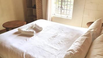 Cottage | 3 bedrooms, iron/ironing board, free WiFi, bed sheets
