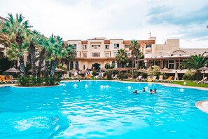 Indoor pool, seasonal outdoor pool - Tej Marhaba (Sousse)
