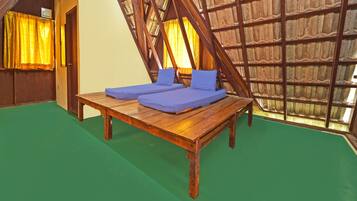 Twin Room | Free WiFi, bed sheets