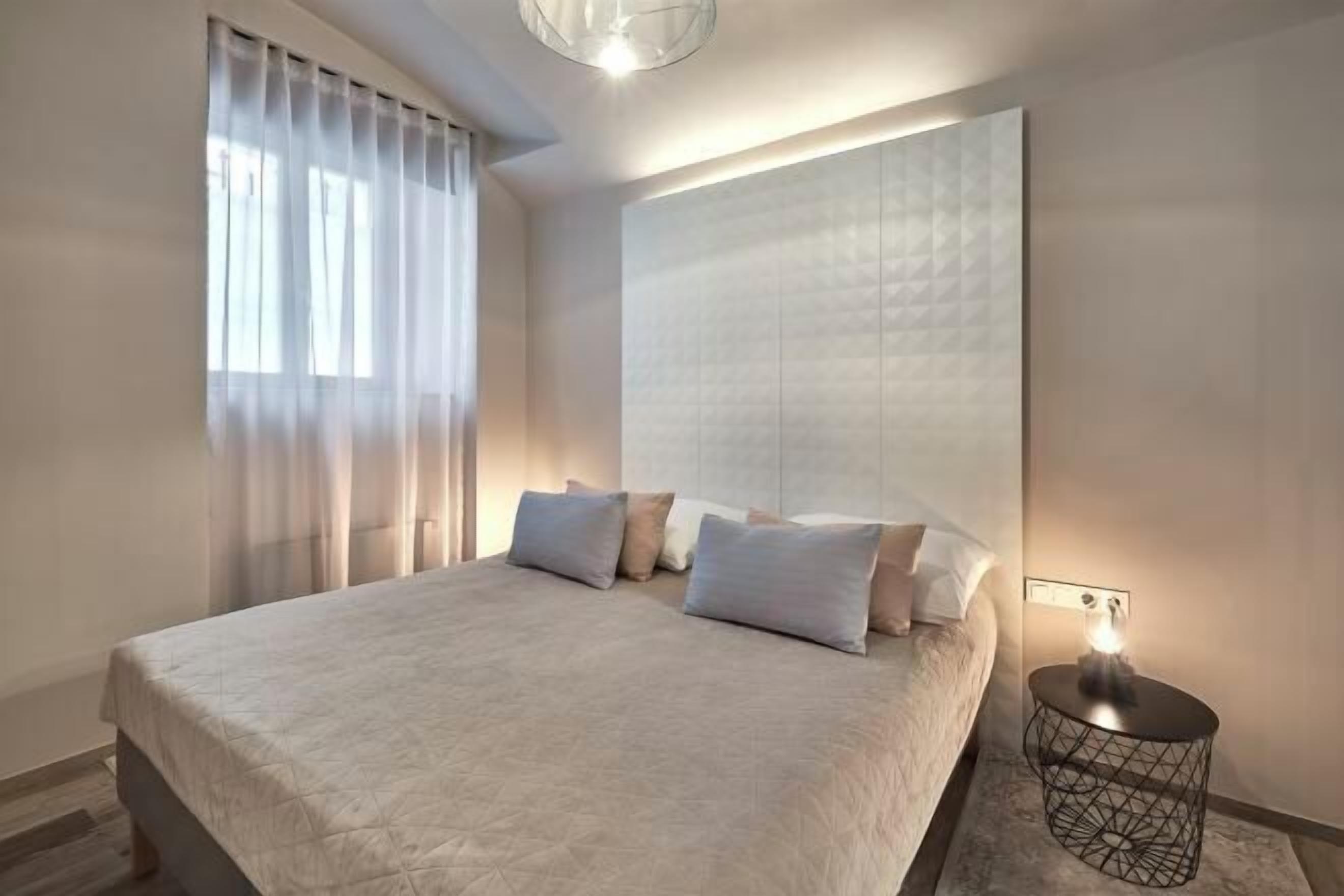 Een kluis op de kamer, verduisterende gordijnen, geluiddichte muren