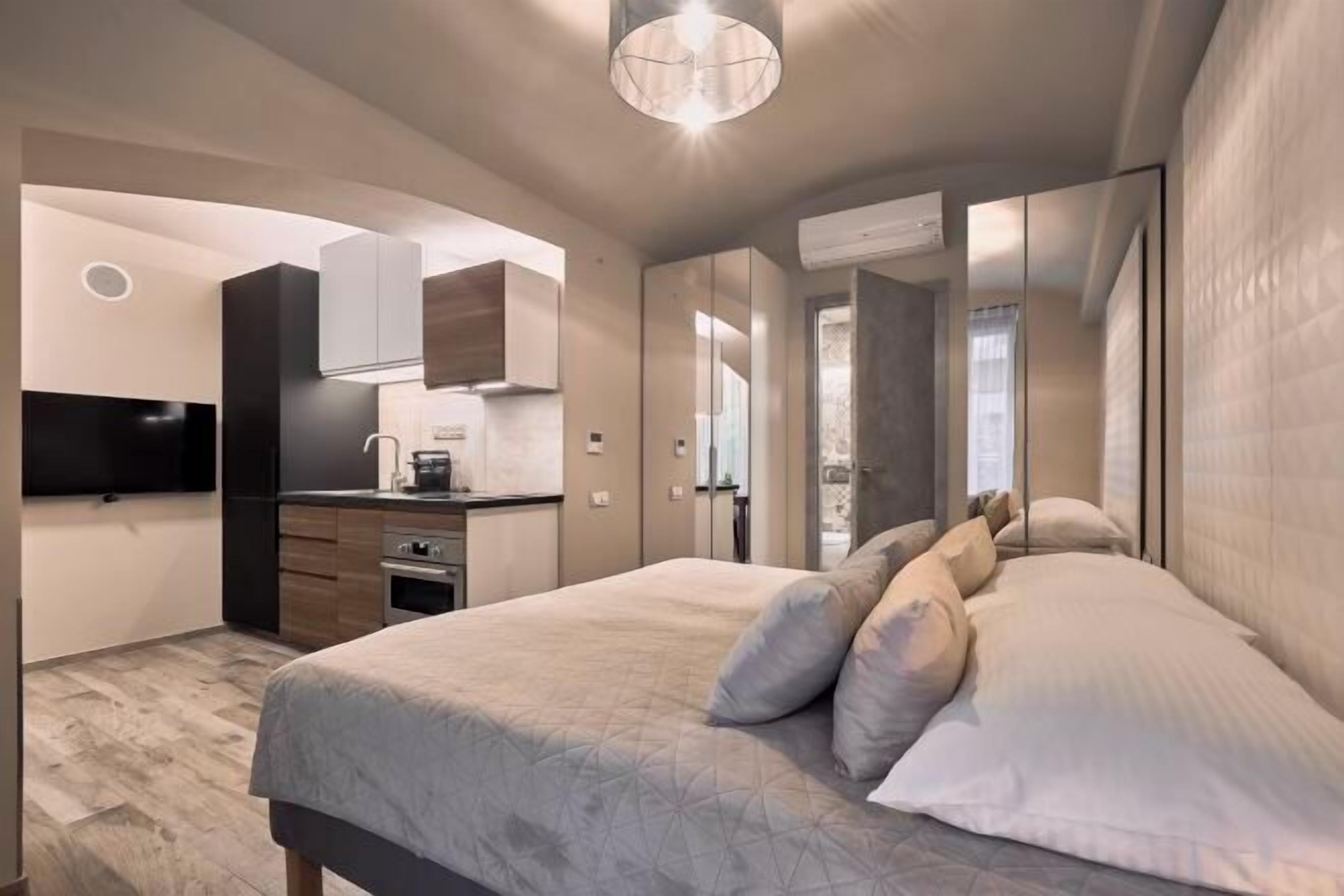 Een kluis op de kamer, verduisterende gordijnen, geluiddichte muren