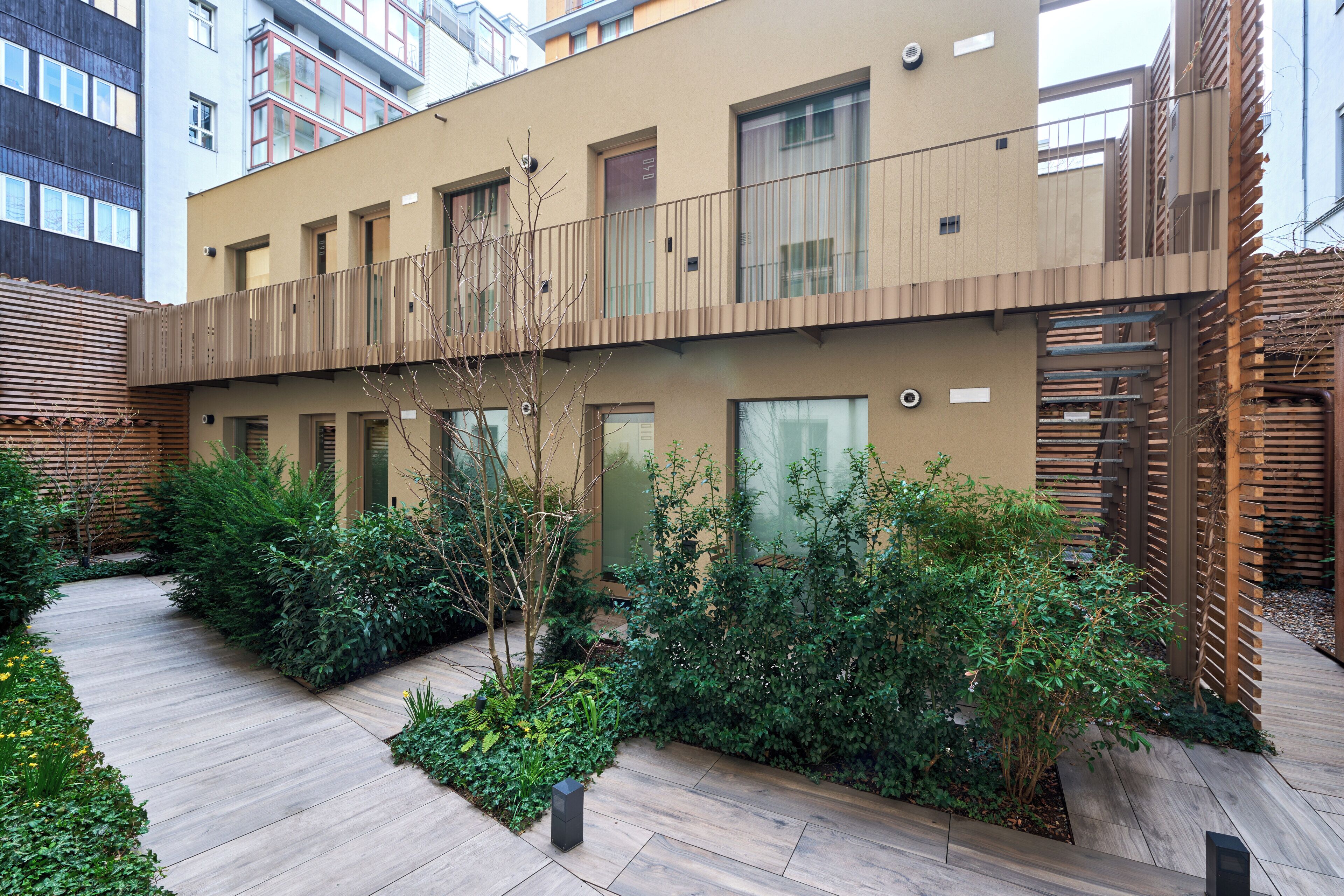 Quarto casal design (No 010 - 060) | Terraço/pátio