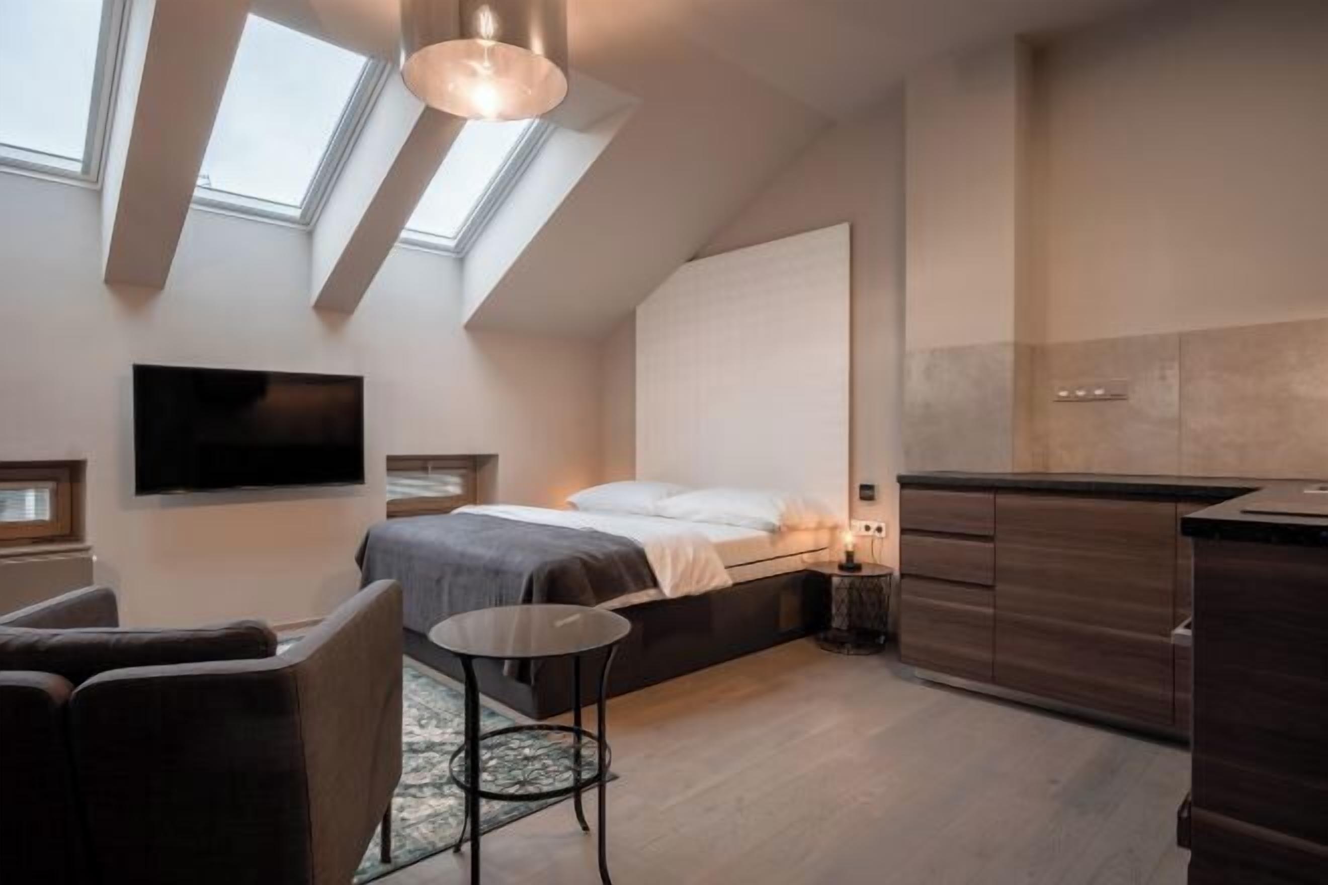 Een kluis op de kamer, verduisterende gordijnen, geluiddichte muren