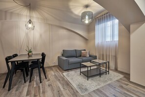 شقة واسعة (No 003) | منطقة المعيشة