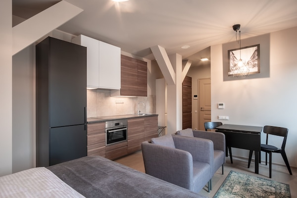 Suíte estúdio conforto, sacada (No 505, 508, 510) | Área de estar