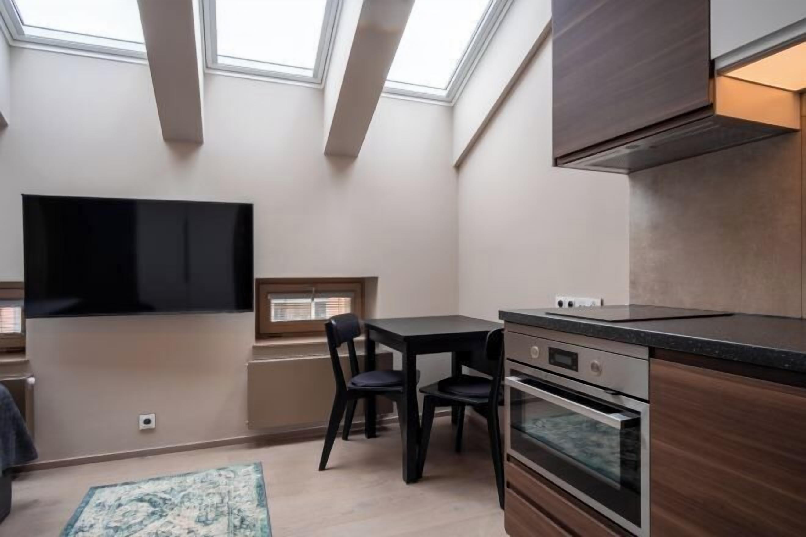 Private kitchen | Fridge, microwave, espresso maker, coffee/tea maker