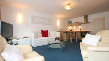 Studio, Terrace | Interior