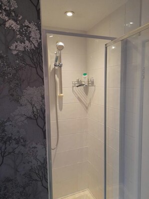Apartment, 1 Bedroom, Garden View | Bathroom | Soap, shampoo - Hardwick Haven, Sedgefield - Near Hardwick Hall (Stockton-on-Tees)