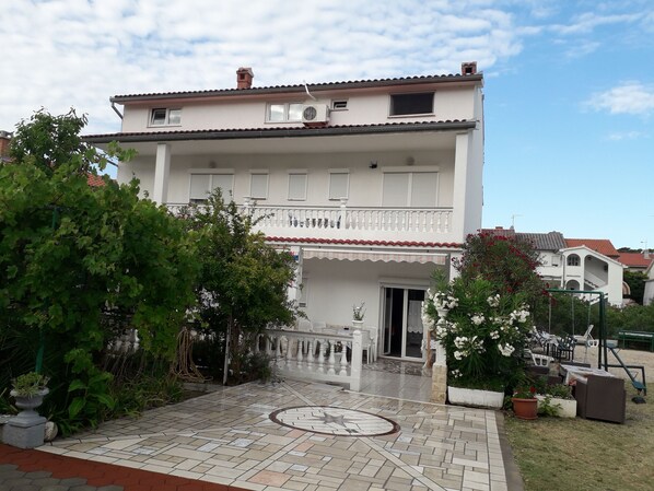 Ferienhaus, 3 Schlafzimmer, barrierefrei, Raucher | Blick von der Unterkunft