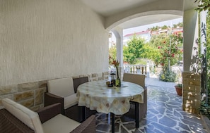 House, 3 Bedrooms, Accessible, Smoking | Property entrance - Charming Palit Kroatien Holiday House With Garden (Rab)