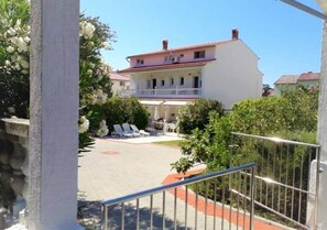 Maison, 3 chambres, accessible aux personnes à mobilité réduite, fumeur | Balcon
