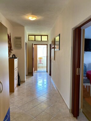 House, 3 Bedrooms, Accessible, Smoking | Interior - Charming Palit Kroatien Holiday House With Garden (Rab)