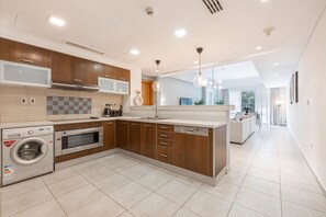 Apartamento, 2 quartos, acessível, para fumantes | Parte interna