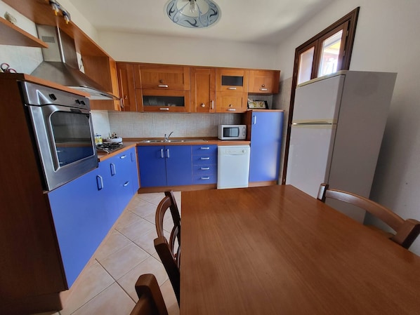 Apartment, 3 Schlafzimmer, Balkon, Stadtblick | Innenbereich