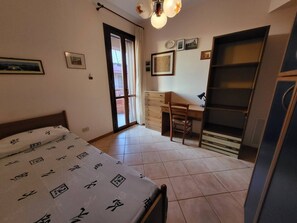Apartamento, 3 quartos, sacada, vista para a cidade | 3 quartos