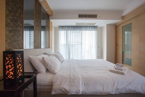 2 bedrooms - 4D - 3 Bedroom Downtown Apartment With Shared Pool (Bangkok)